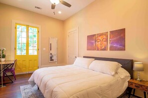 1 habitación, tabla de planchar con plancha, wifi gratis y ropa de cama 