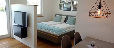 1 Schlafzimmer, Bügeleisen/Bügelbrett, Reisekinderbett, kostenloses WLAN