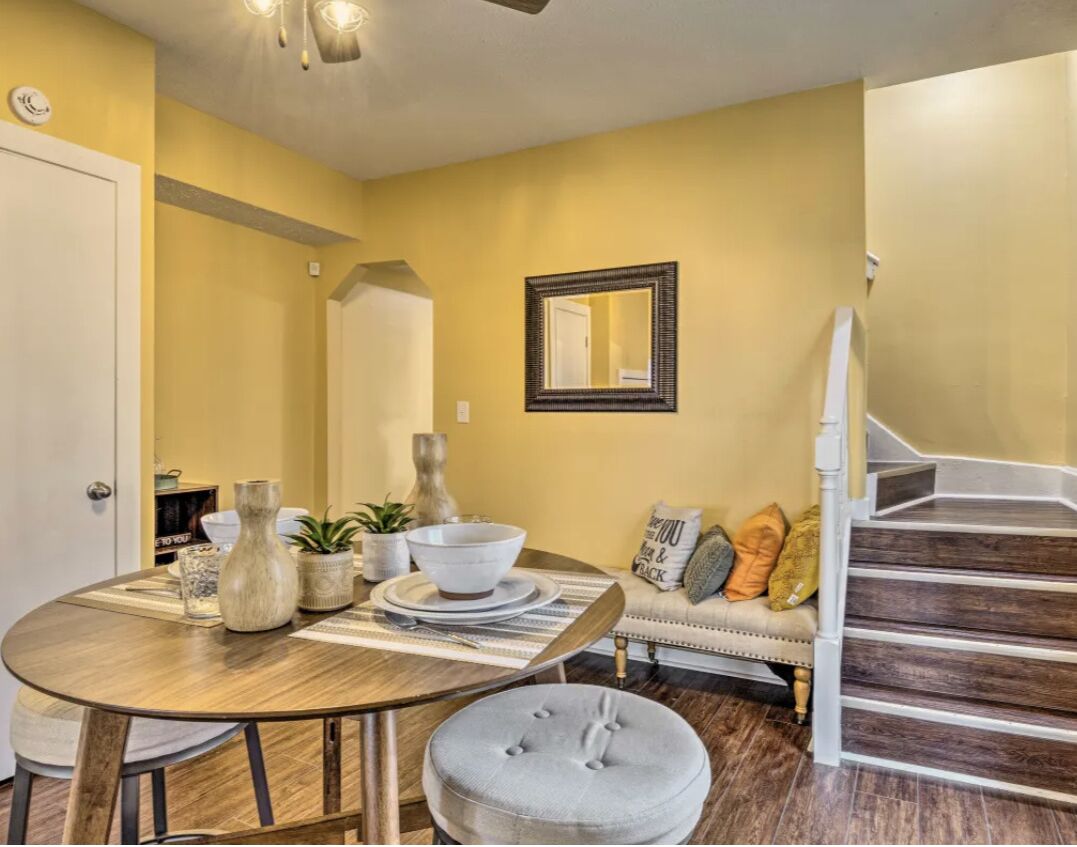 City Townhome | In-room dining