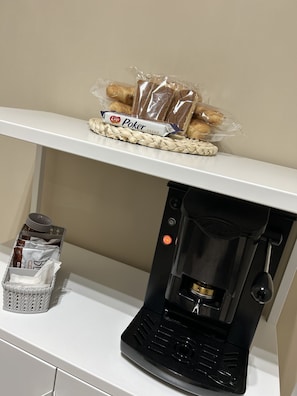 Buffet déjeuner gratuit tous les jours