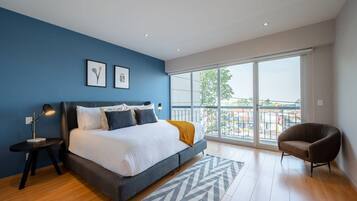 In-room safe, desk, iron/ironing board, travel crib