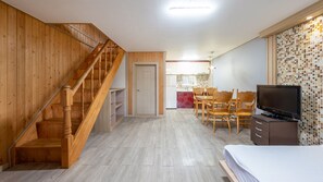 Basic Room, 2 Bedrooms (saesbyeol4) | 2 bedrooms, free WiFi - Hongcheon Byeolkaem Kidspulbilla (Hongcheon)