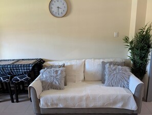 Smart TV - A quiet place (Piarco)