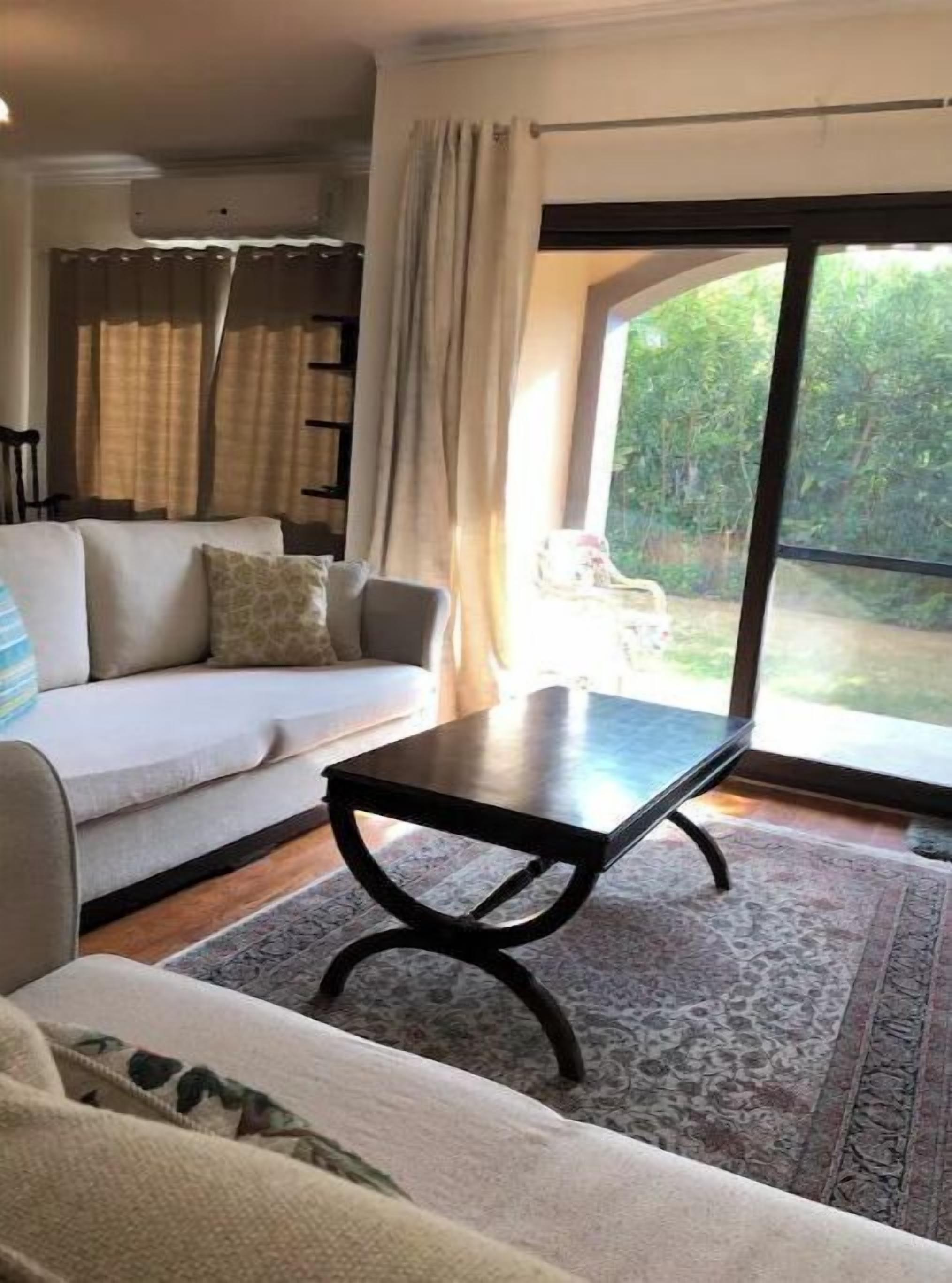 Smart TV, DVD player, books