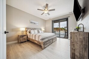 3 bedrooms, free WiFi, bed sheets, wheelchair access