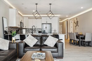 Smart TV y chimenea 