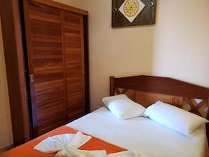 1 quarto