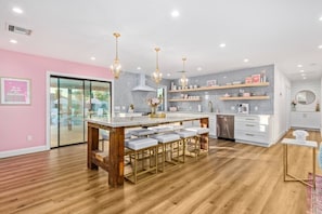 Dining - The Dollhouse - Heated Pool and Mini Golf! (Scottsdale)