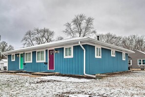 Exterior - Stylish Vacation Rental - Walk to ISU! (Normal)