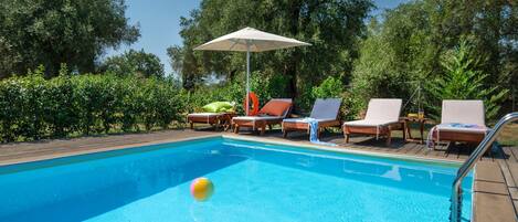 Villa, Smoking | 3 bedrooms, soundproofing