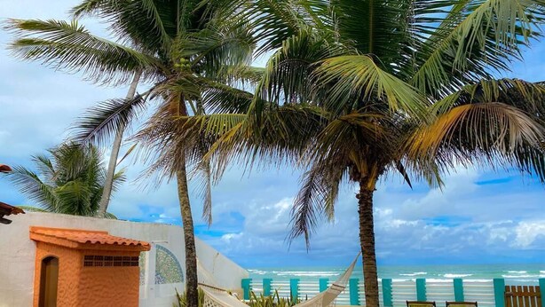 Terrace/patio - Feet in the sand at Garça beach in Maceió-AL (Maceió)