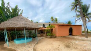 Exterior - Feet in the sand at Garça beach in Maceió-AL (Maceió)