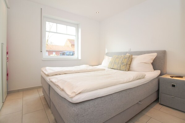 4 makuuhuonetta, Wi-Fi