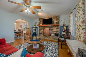 Smart TV, fireplace, DVD player, books