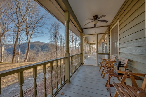 SECLUDED HICKORY NUT GAP HOME WITH MOUNTAIN VIEWS AND PRIVACY