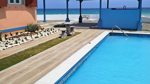 Pool - Timeless - Lovely beach cottage. Private pool, ocean view, beach access. R &R ! (Kingston)