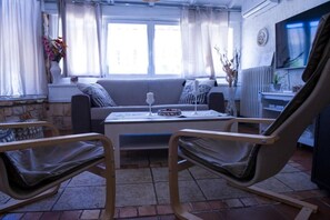 Televisión, chimenea