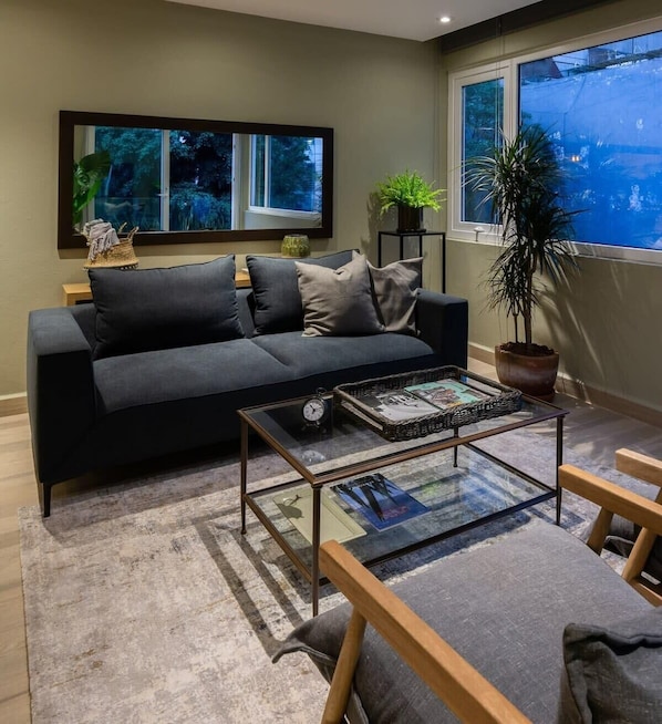 Televisión y oficina