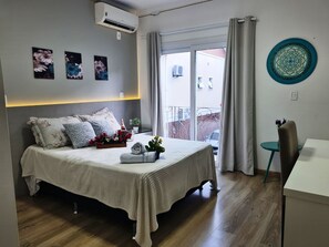 Villa | Free WiFi, bed sheets