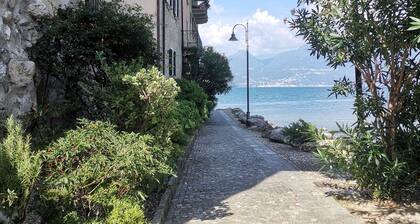 Within walking distance of the beach! A beautiful home in which to relax
