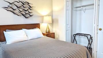 1 bedroom, iron/ironing board, WiFi, bed sheets
