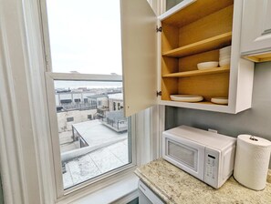 Interior - Tanner Bldg Apt 9 - 1 Bedroom (Downtown) (Bay City)