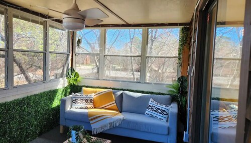 Cool, Retro-styled Home Near Lake Wylie