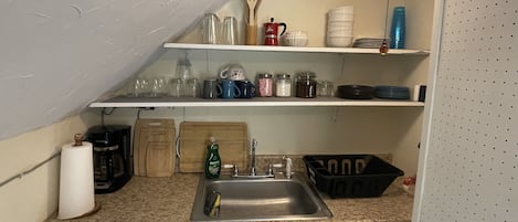 冰箱、微波炉、烤箱、炉灶