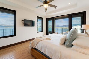 3 عدّة غرف نوم ومكواة/لوح كي وواي فاي مجانًا وملاءات أسرّة