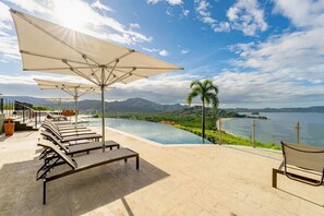 Terrace/patio - 360 Splendor 104A- 2 BR Condo, Breakfast Included (360 Splendor)