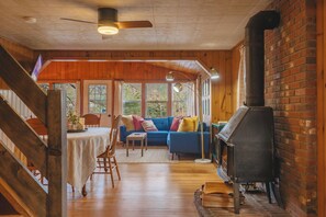 TV, ping pong, books