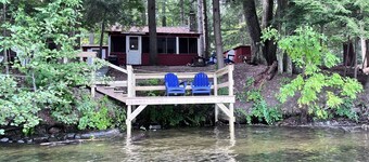 Waterfront Pine Cabin near Saratoga, Lake George