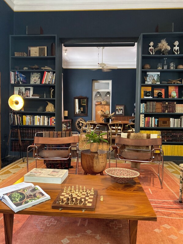 Televisión LED de 50 pulgadas con canales por cable