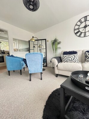 Interior - Character and charm filled 1 bed house with garden and parking neat Addenbrooks (Cambridge)