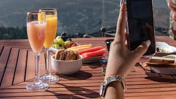 Free daily continental breakfast