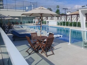 2 outdoor pools, pool umbrellas, sun loungers - Velutti Vista Premium - Penha-SC (Penha)