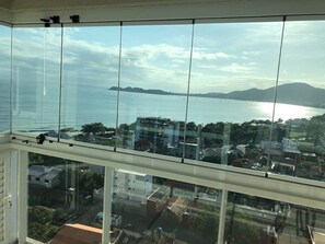 Honeymoon Apartment, Beach View, Poolside | Beach/ocean view - Velutti Vista Premium - Penha-SC (Penha)