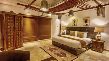 Royal Villa | Minibar, in-room safe, individually decorated, individually furnished