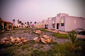 Minibar, värdeförvaringsskåp på rummet och individuell inredning