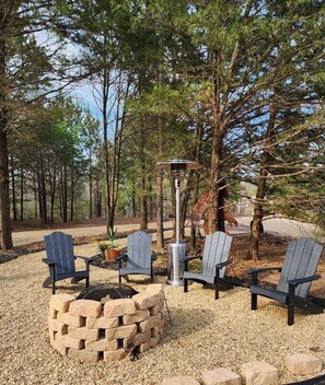 Property grounds - RV w/Lake Access - 4 acre Private Retreat (Murchison)