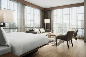 Room, 1 King Bed, Corner | 1 bedroom, in-room safe, desk, laptop workspace