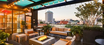 Trilogy Hotel Montgomery, Autograph Collection