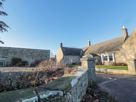 Cottage | Property grounds. Cherry Studio