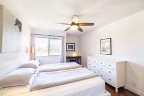 1 bedroom, desk, iron/ironing board, free WiFi - ASU Tempe Modern Condo (Tempe)