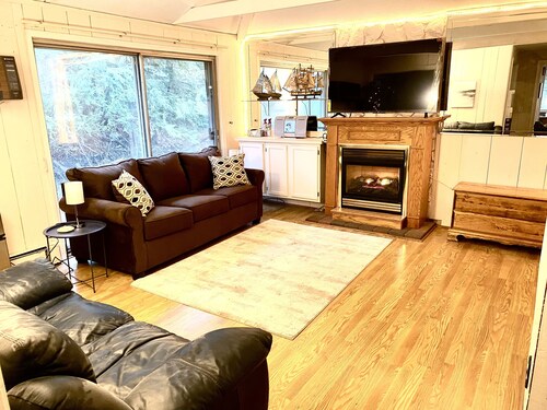 Spacious House short walk to Bills Stadium