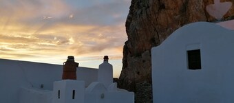 Chora Amorgos Castle - Traditional 2 bedroom house