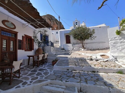 Chora Amorgos Castle - Traditional 2 bedroom house
