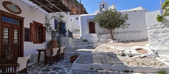 Chora Amorgos Castle - Traditional 2 bedroom house