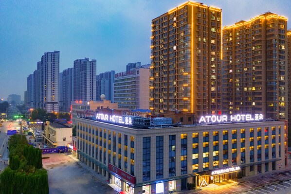 Ảnh chưa phân loại, 1 trong số 27 ảnh, nút
