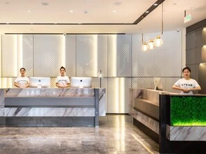 Ảnh chưa phân loại, 4 trong số 27 ảnh, nút